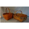 Image 1 : 2 woven wood baskets, carved handles