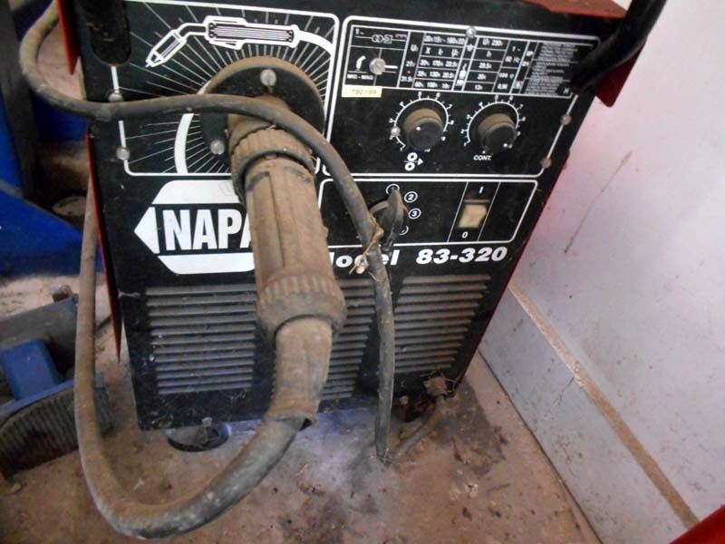 Napa Model 83320 Welder