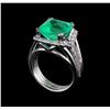 Image 4 : 5.42 ctw Emerald and Diamond Ring - 14KT White Gold