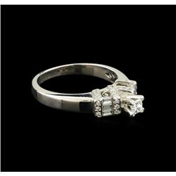 0.50 ctw Diamond Ring - 18KT White Gold