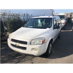2005 CHEVROLET UPLANDER 4 DOOR PASSENGER VAN, WHITE, GAS, AUTOMATIC, VIN#1GNDU03L05D293207,