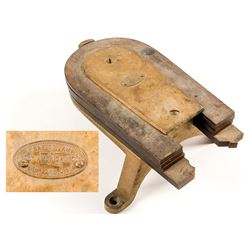 Wolf Safety Lamp Magnet