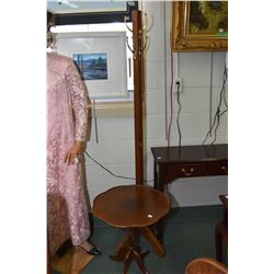 Vintage maple coat pole and a mid 20th century center pedestal occasional table