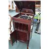 Image 1 : Mahogany cased Columbia gramaphone, working at time of cataloguing and complete with selection of re