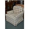 Image 1 : Two Ethan Allen upholstered chairs