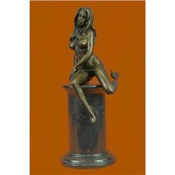 Provocative Pose Bronze Sculpture on Marble Base Statue