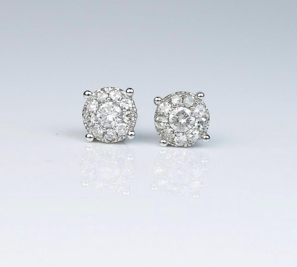 Striking Ladies Diamond Earrings ebay ladies earrings
