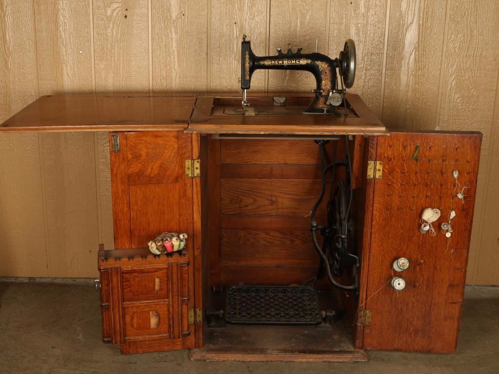 Antique Oak Sewing Machine &