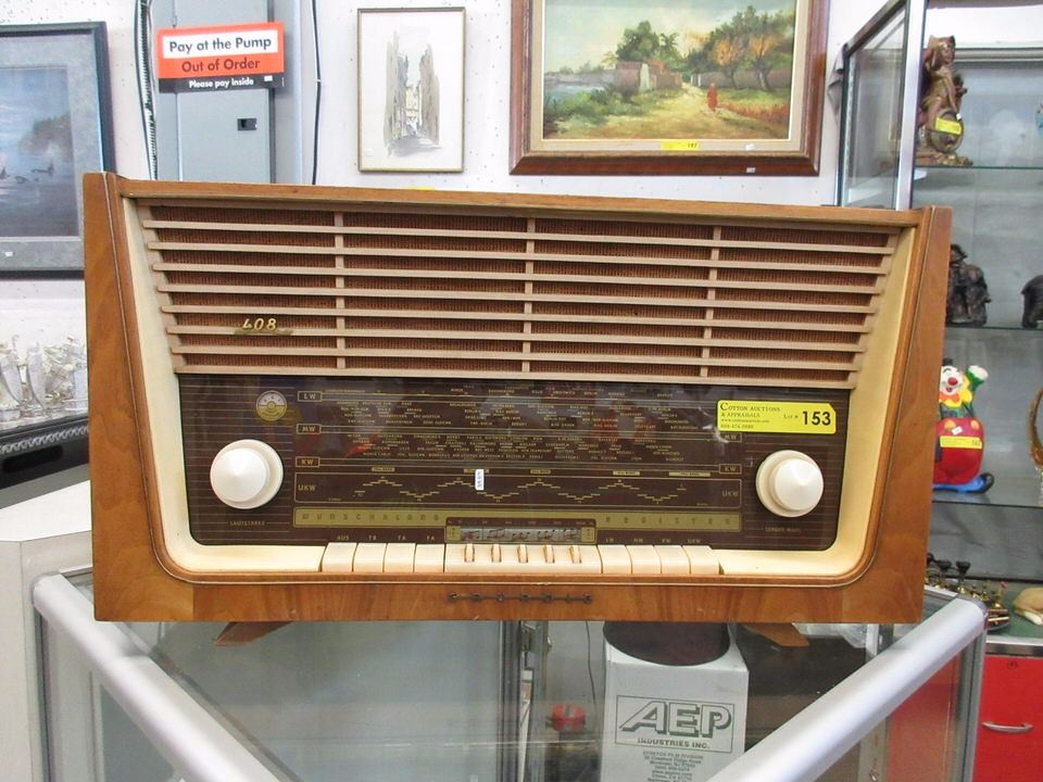 1950’s German Grundig 408 Shortwave Radio