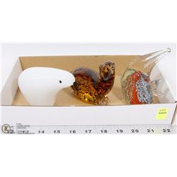 LOT OF 3 ART GLASSES INCL. POLAR BEAR, CAT &