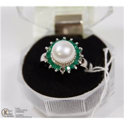 #51-AKOYA PEARL & EMERALD  RING