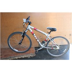 GREY WHITE AND RED GT BIKE