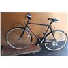 Image 1 : BLACK TREK MOUNTAIN BIKE