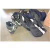 Image 1 : THINSULATE BOOTS WINTER PANTS GLOVES AND HAT