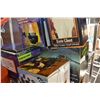Image 1 : FOUR BOXED HALLOWEEN DECORATIONS