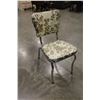 Image 2 : GREEN ARBORITE RETRO TABLE AND FOUR CHAIRS