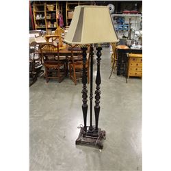 DECORATIVE DOUBLE FLOOR LAMP