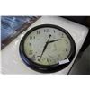 Image 2 : ERGO WALL CLOCK