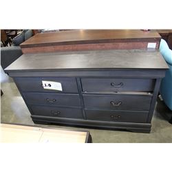 NEW HOME ELEGANCE GREY MODERN 6 DRAWER DRESSER, MINOR SHIPPING DAMAGE TO TOP RIGHT DRAWER, RETAIL $7