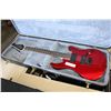 Image 1 : PEAVEY AT200 RED ELECTRIC GUITAR SELF TUNING IN HARDCASE