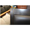 Image 2 : NEW BLACKWOOD AND LEATHER INSERT KINGSIZE HEADBOARD SLIGHT SHIPPING DAMAGE TO TOP LEFT CORNER RETAIL