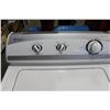 Image 2 : MAYTAG PERFORMA WASHER AND DRYER
