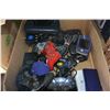 Image 1 : BOX OF VIDEO GAME ACCESSORIES GAMEBOY ADVANCE AND SEGA GAME GEAR