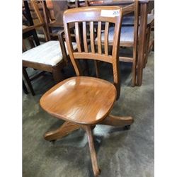 VINTAGE OAK ROLLING OFFICE CHAIR