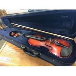 BEGINNERS VIOLIN IN CASE