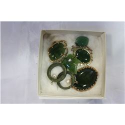 LOT OF GREEN JADE JEWELLRY