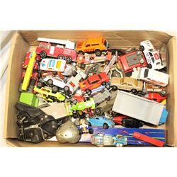 BOX OF VINTAGE CARS AND COLLECTIBLES