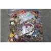 Image 2 : LARGE BAG OF JEWELLRY