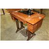 Image 3 : SINGER SEWING MACHINE IN TABLE