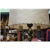 Image 2 : VINTAGE FLOOR LAMP