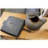 Image 2 : CAST IRON PAN AND KETTLE BOTH MADE IN USA