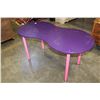 Image 1 : PURPLE AND RED TABLE