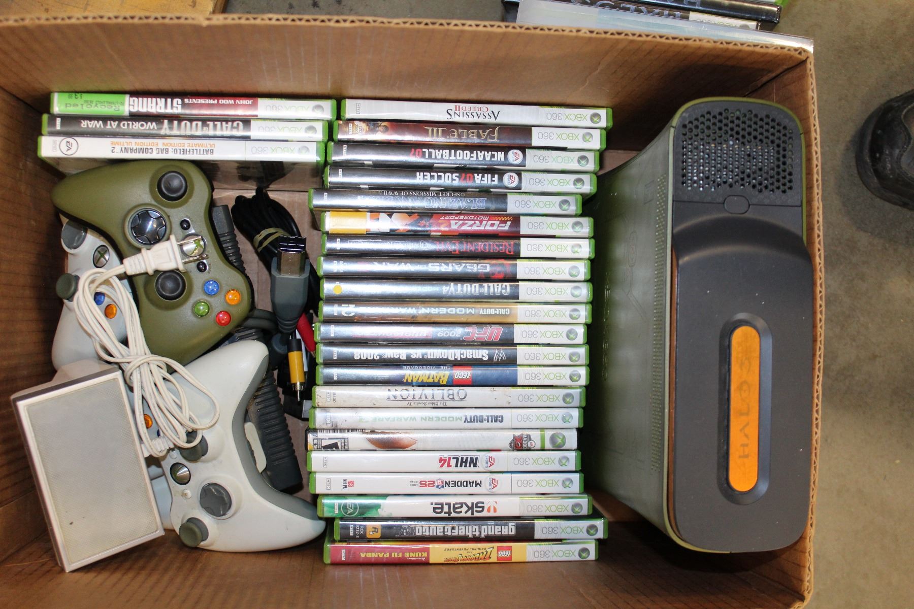 BOX OF XBOX 360 CONTROLLERS AND GAMES