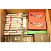 Image 1 : TRAY OF VAPORIZERS AND ACCESSORIES