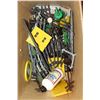 Image 3 : BOX OF VINTAGE TRAIN ITEMS
