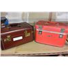 Image 1 : TWO SMALL LEATHER CASES