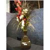 Image 1 : Vase with Floral Arrangement (Plant 35)