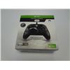 Image 1 : Xbox One camo Wired controller
