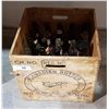 Image 1 : VINTAGE BUTTER BOX W/MISC BEER BOTTLES