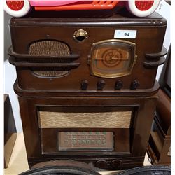 SPARTON1930'S MANTLE RADIO & RCA VICTOR