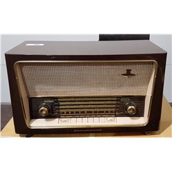 NORDMENDE SHORTWAVE RADIO