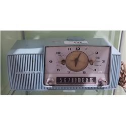 GENERAL ELECTRIC CLOCK RADIO