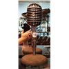 Image 1 : VINTAGE TABLE TOP MICROPHONE