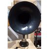 Image 1 : 1920'S HORN SPEAKER