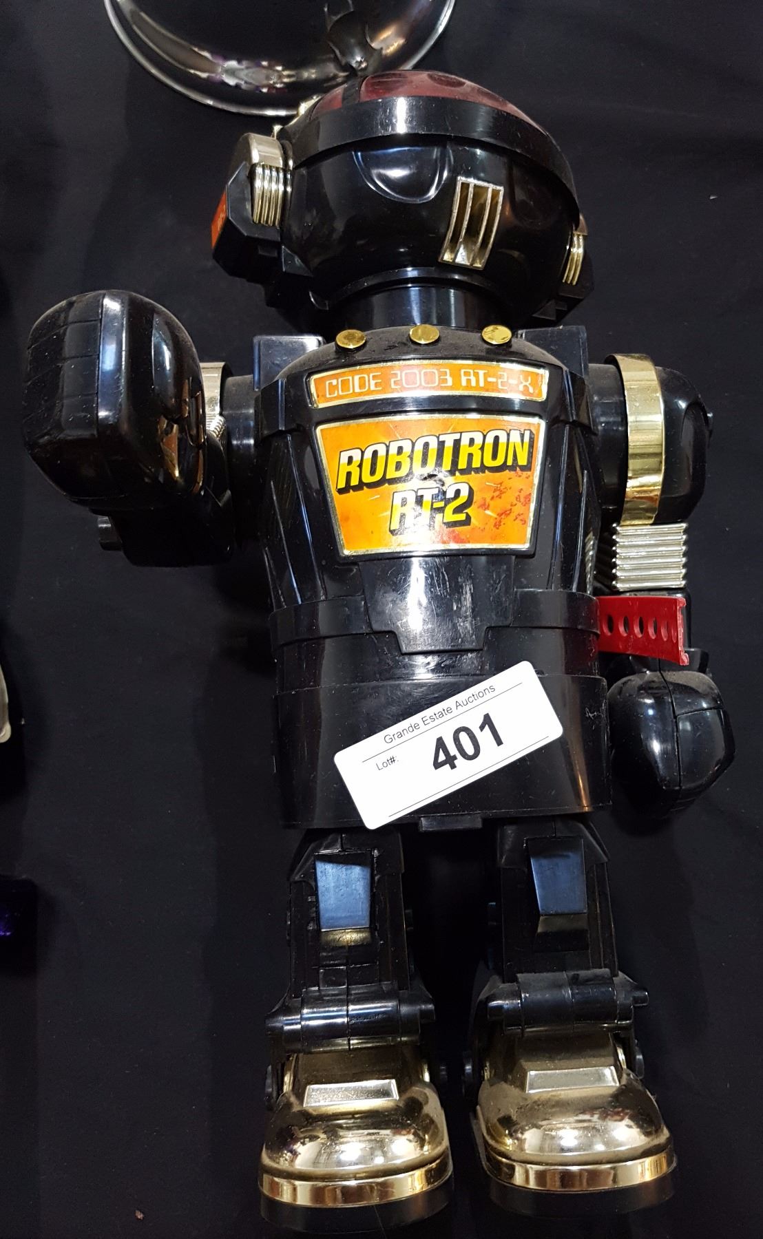 ROBOTRON RT-2 TOY ROBOT