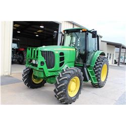 2011 JOHN DEERE 7230 Farm Tractor, VIN/SN:1L07230XLBB6680485 - MFWD, 6 cylinder diesel, 3 PTH, PTO, 